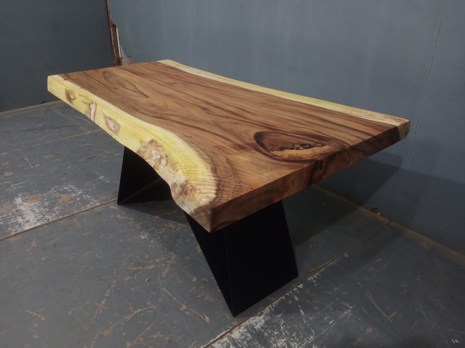 Live Edge Tables