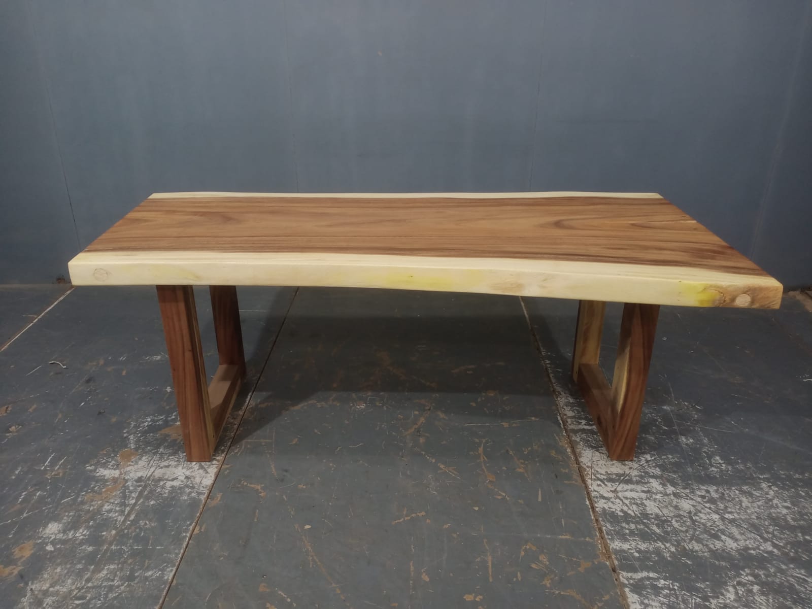LIVE EDGE TABLES