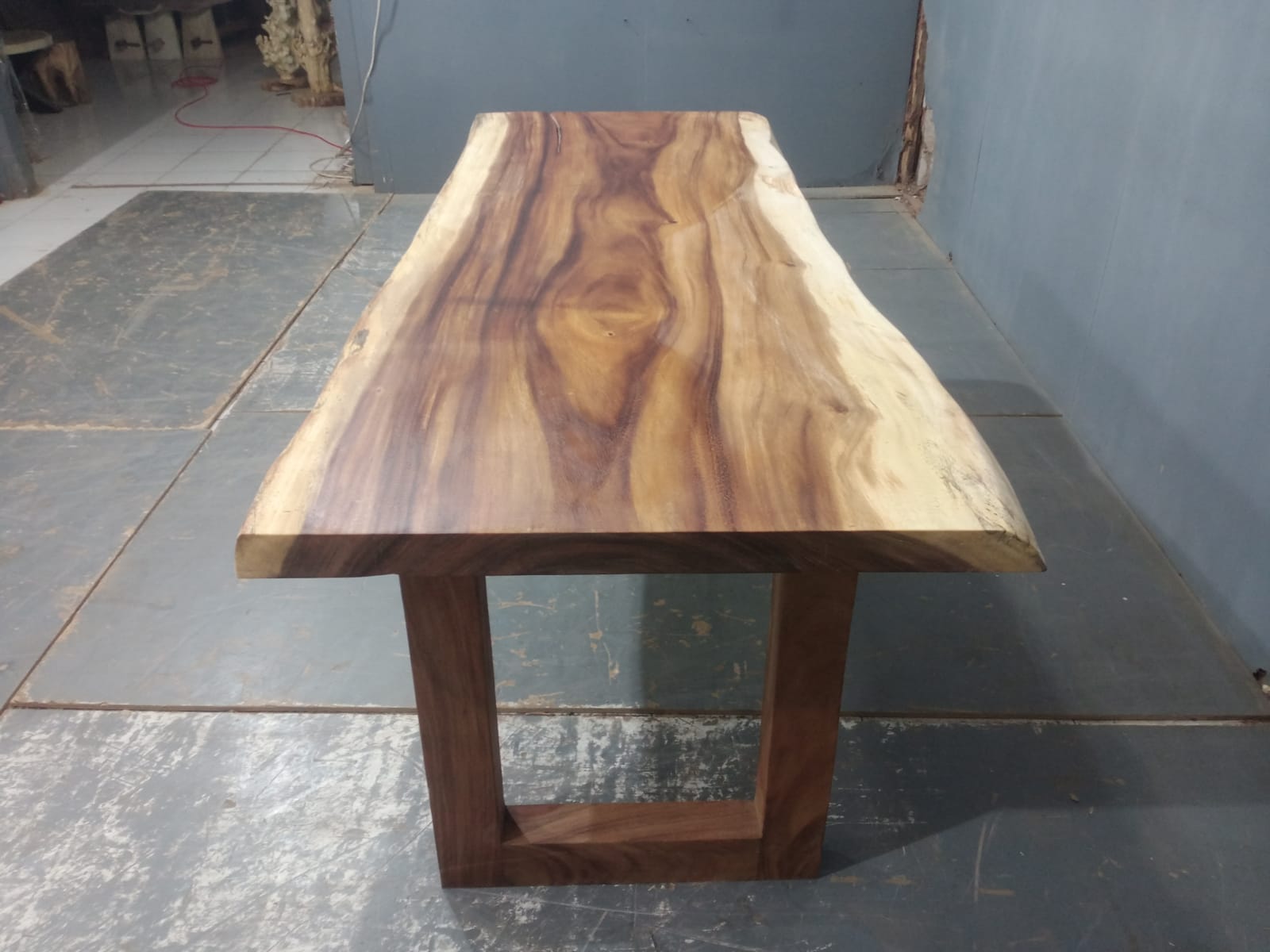 Live Edge Tables