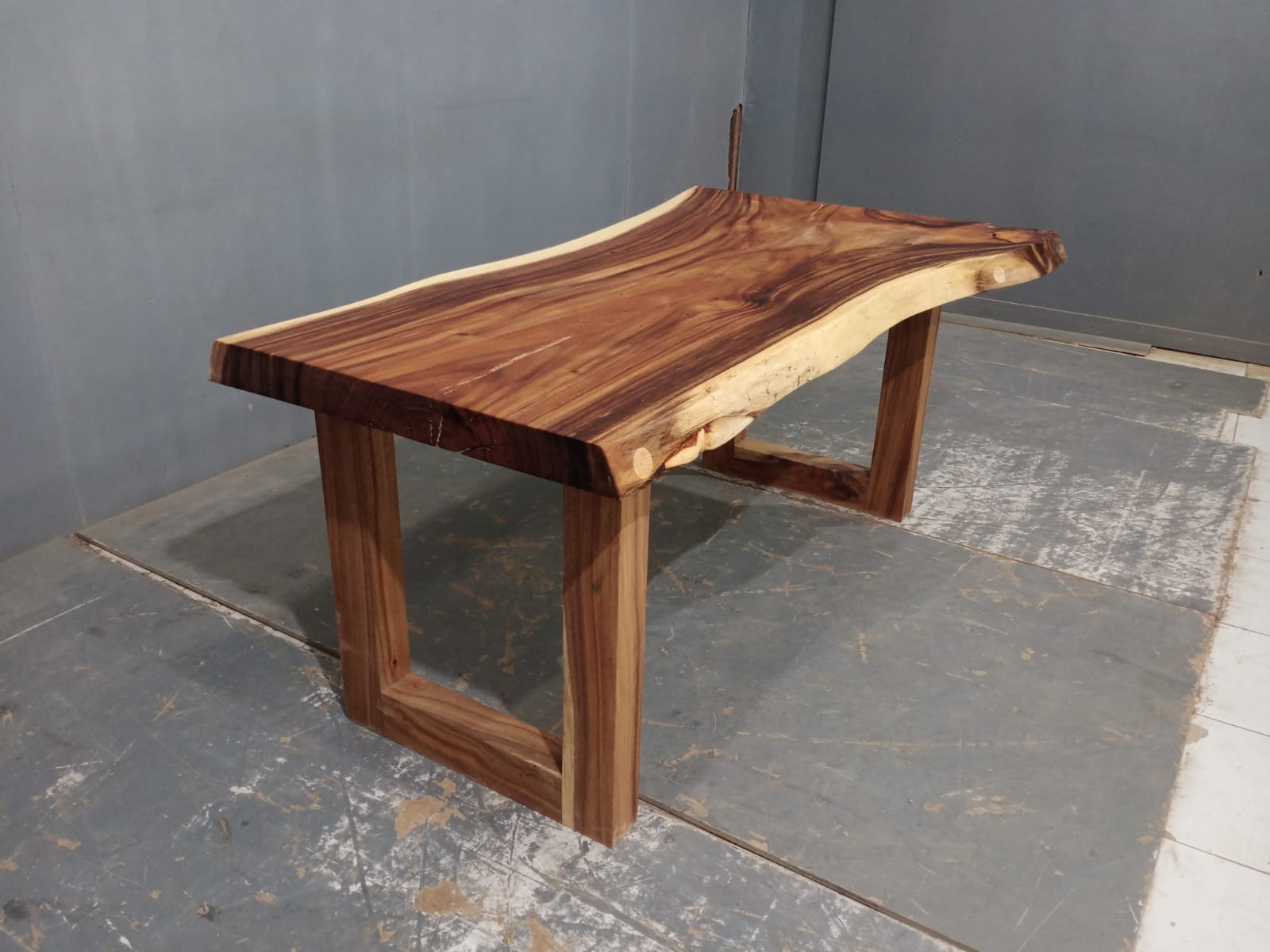 Live Edge Tables