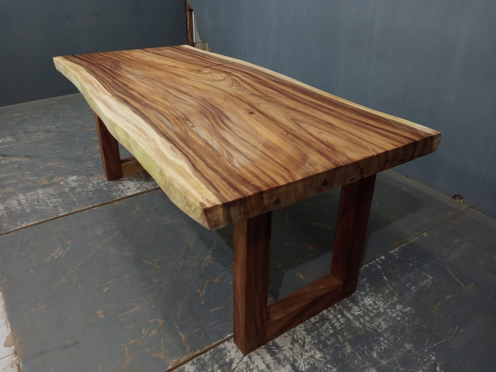 Live Edge Tables