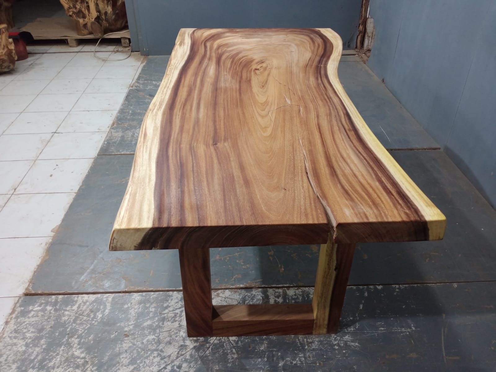 Live Edge Tables