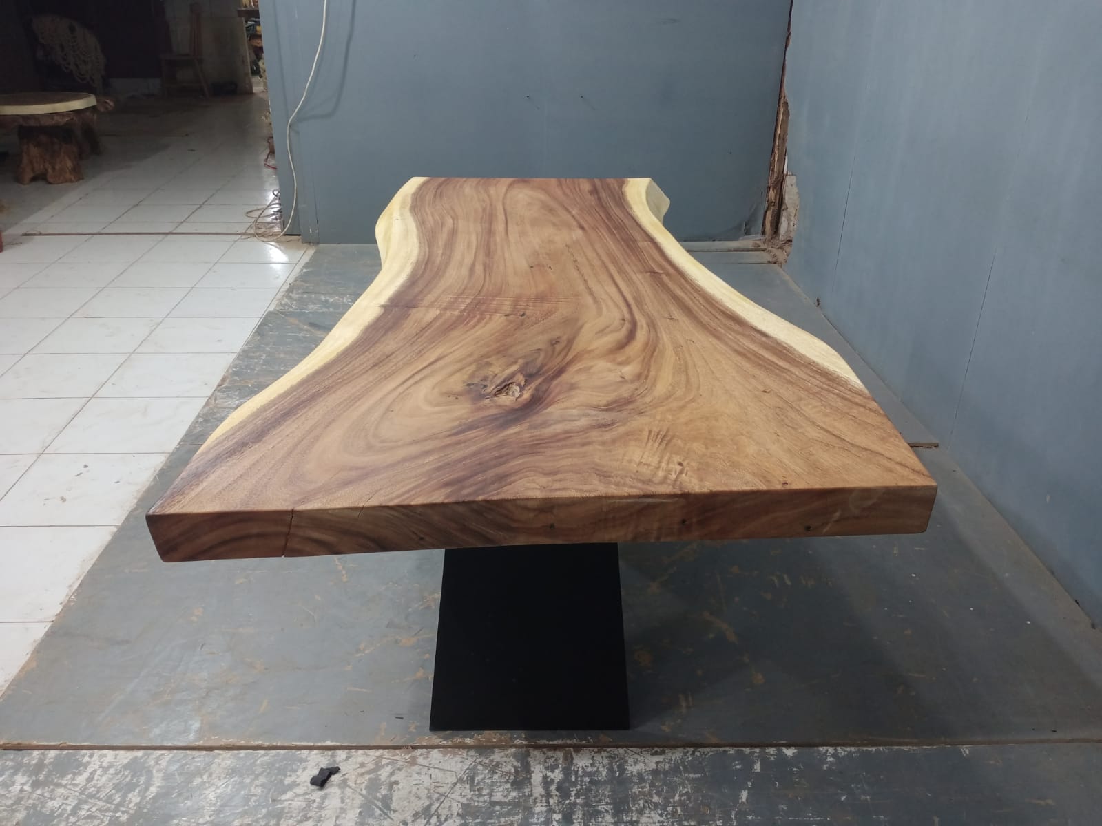 Live Edge Tables