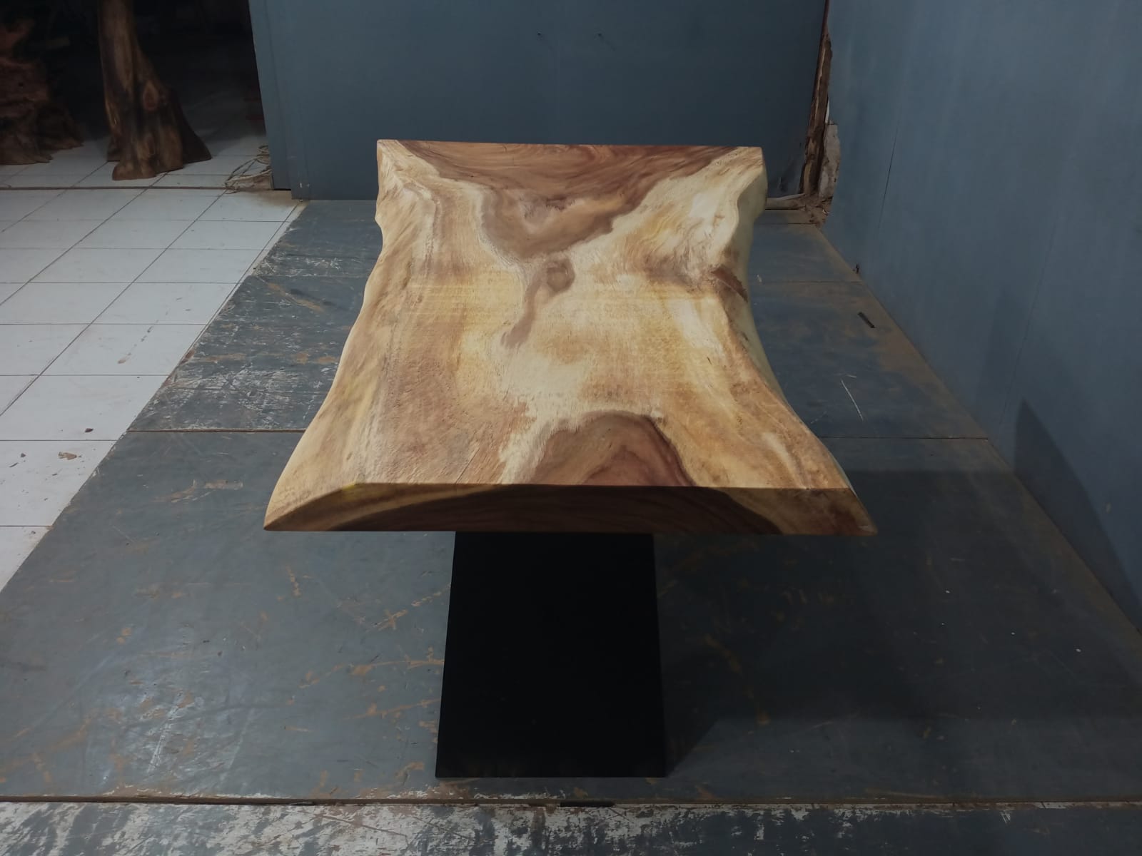 Live Edge Tables