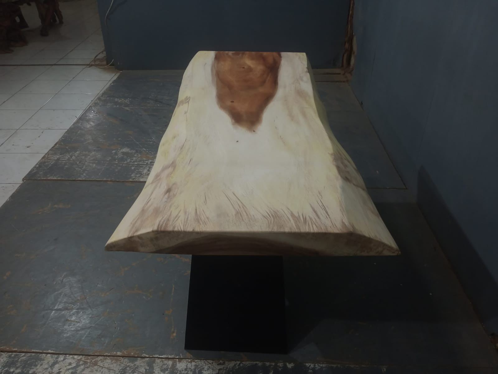 Live Edge Tables