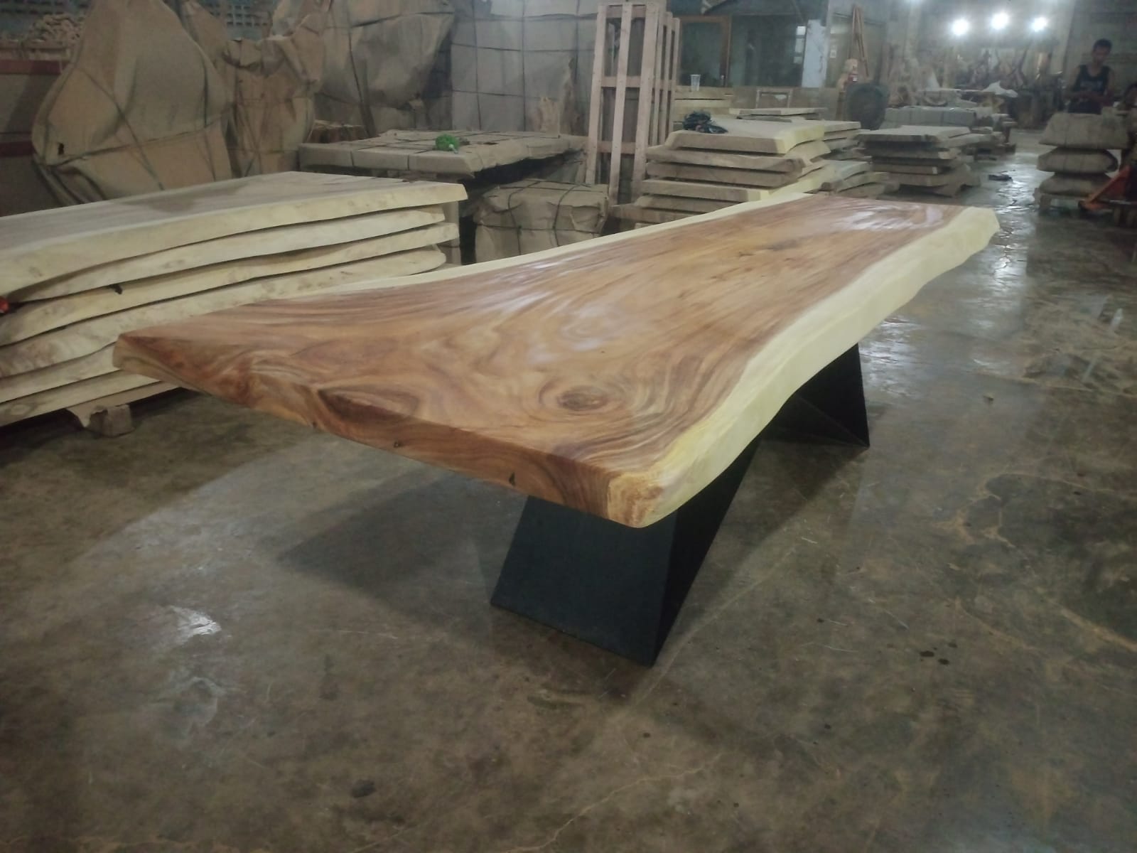 Live Edge Tables