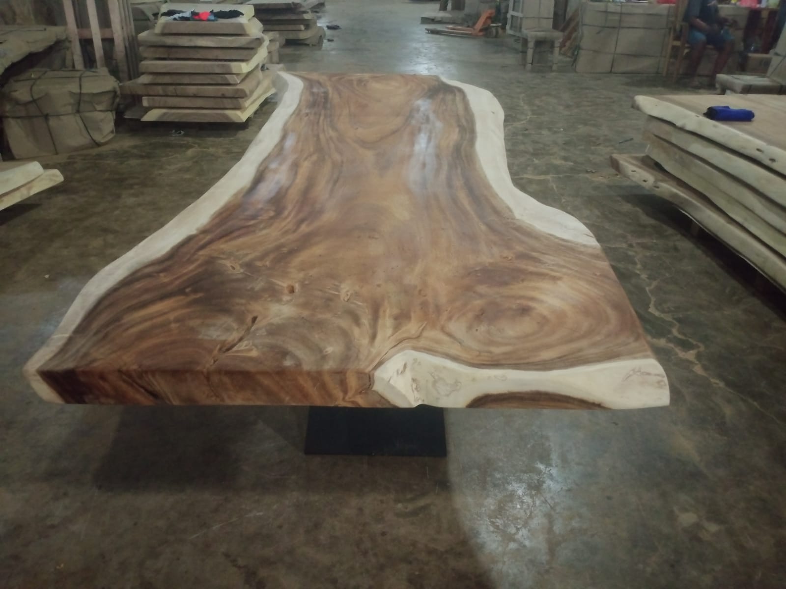 Live Edge Tables