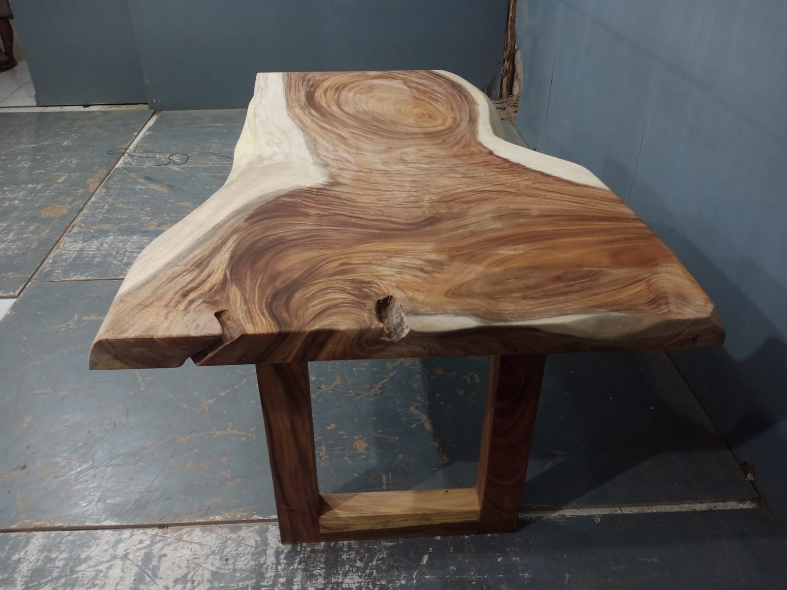 Live Edge Tables