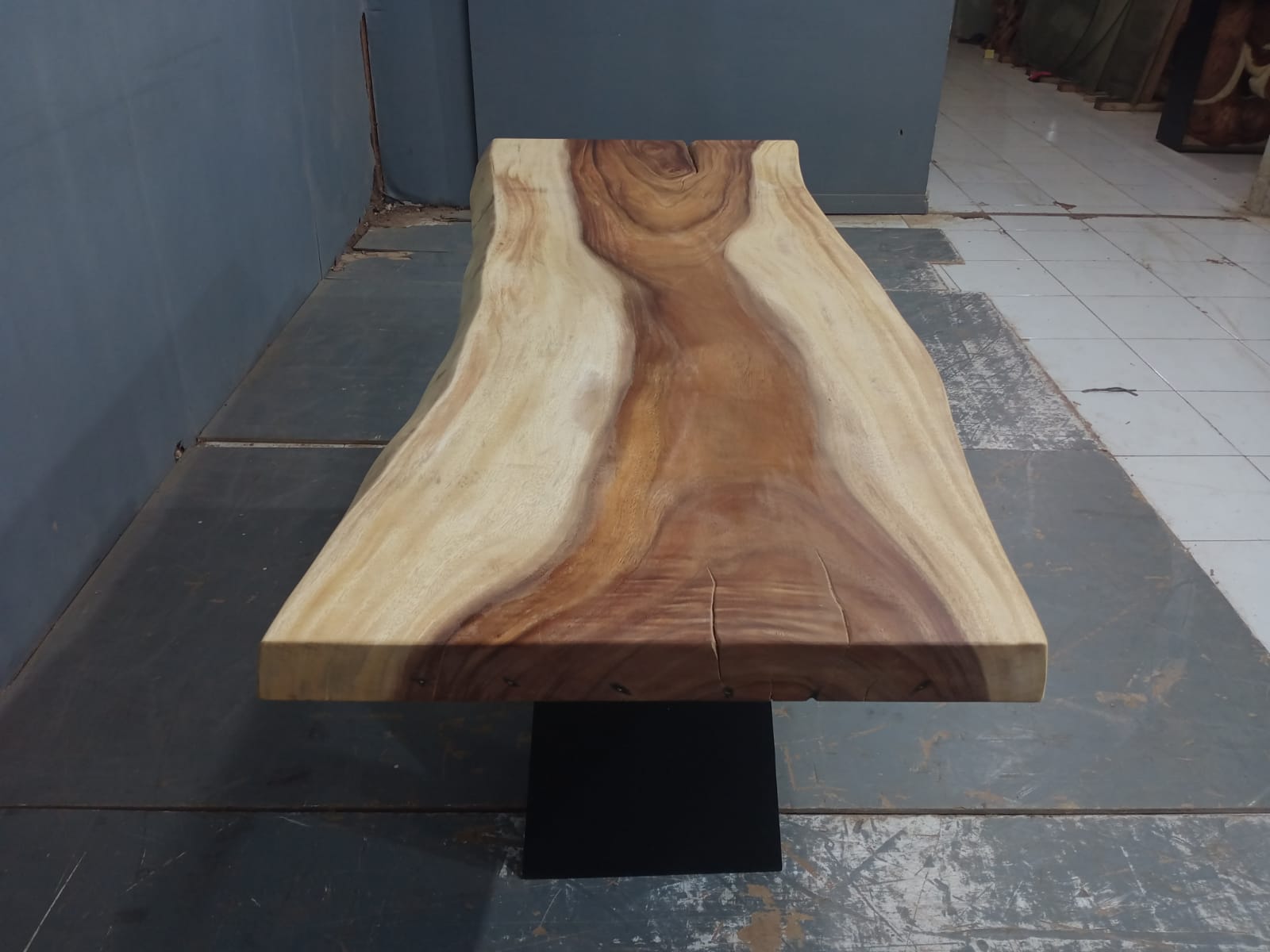 Live Edge Tables
