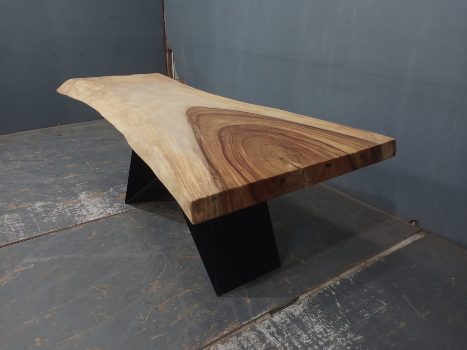 Live Edge Tables
