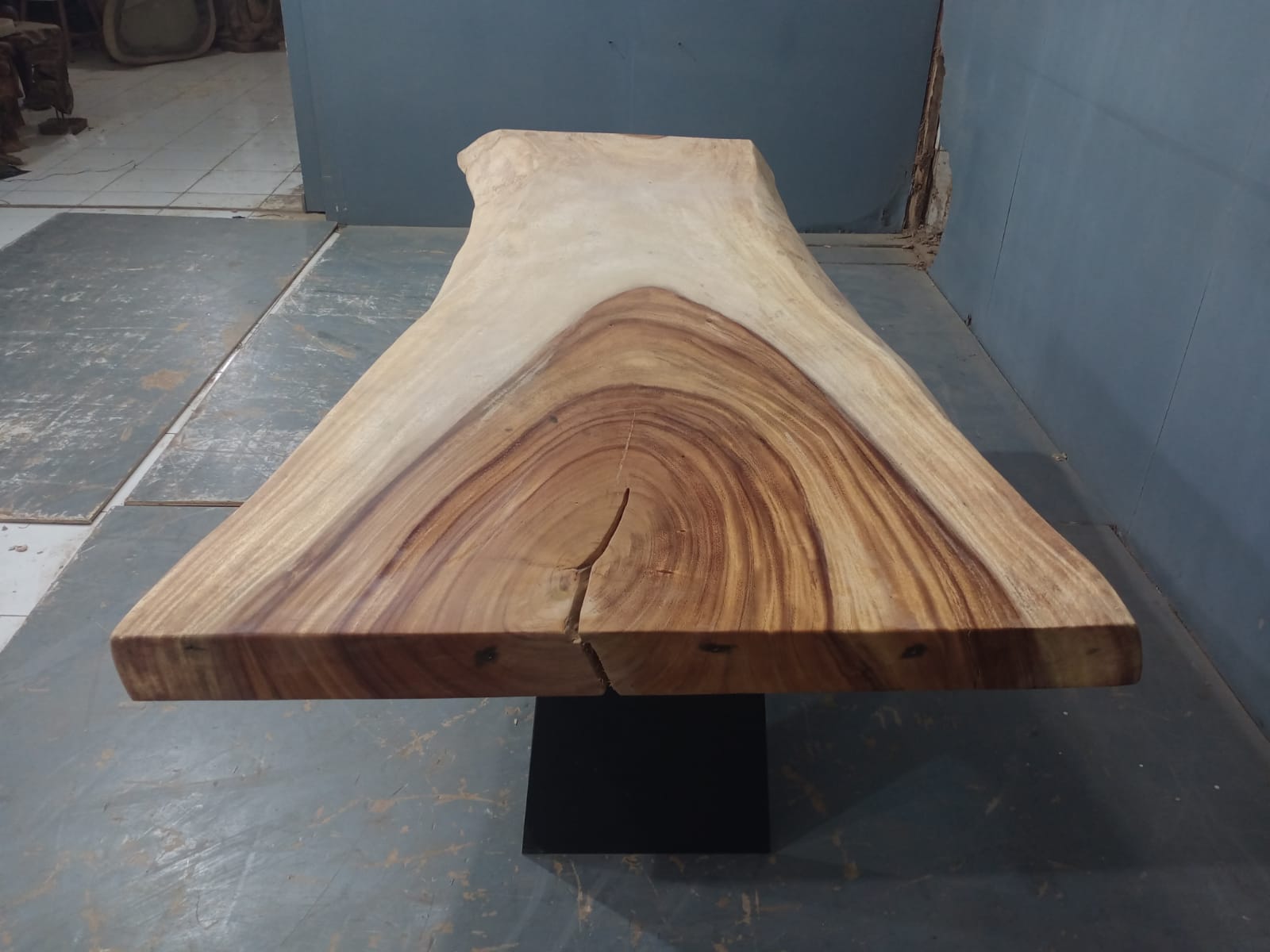 Live Edge Tables