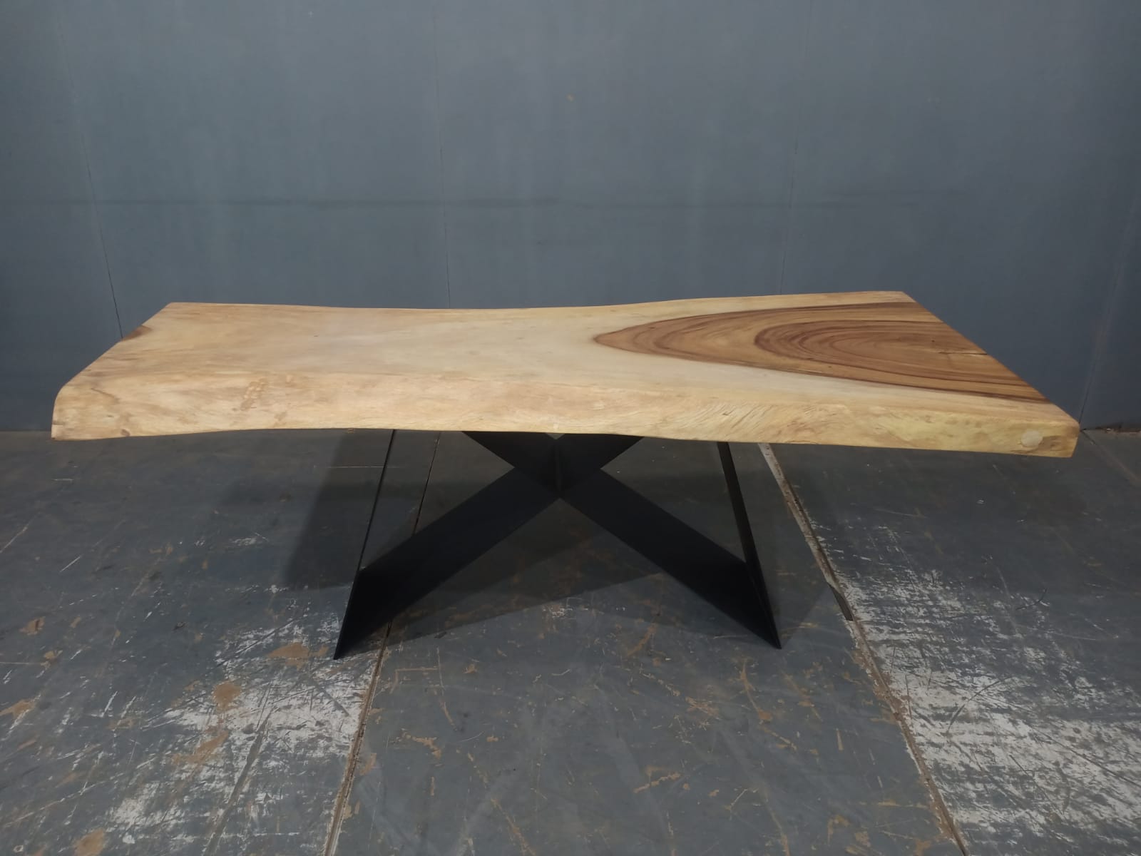 LIVE EDGE TABLES