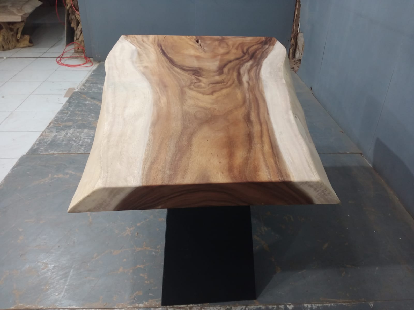Live Edge Tables