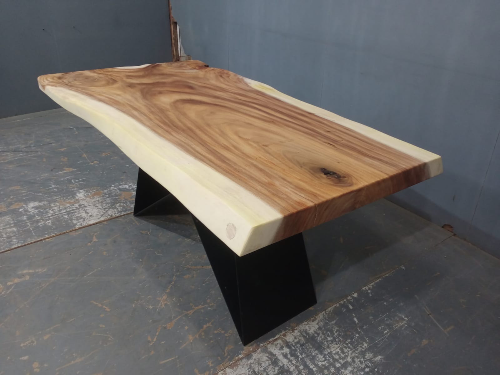 Live Edge Tables