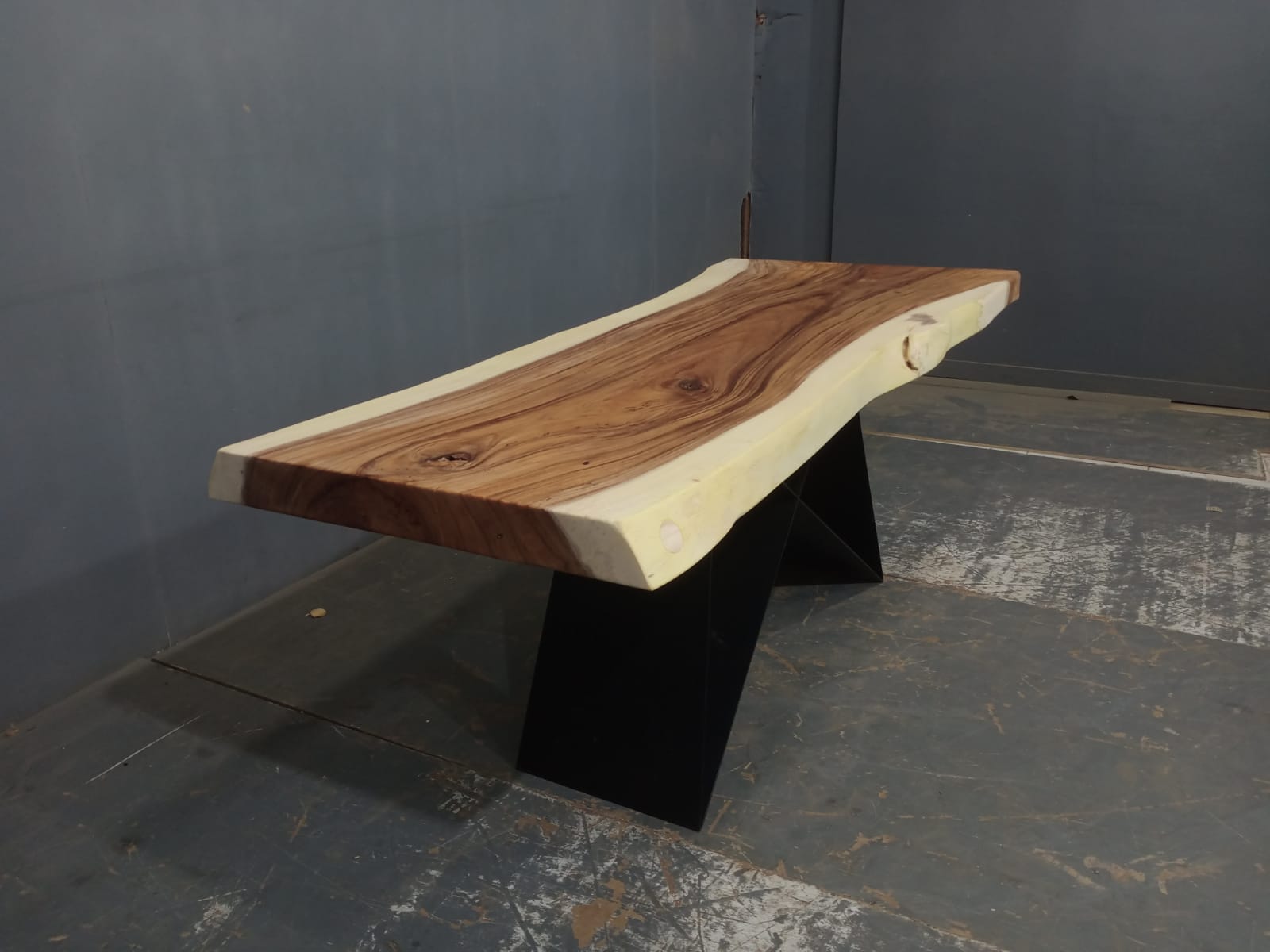 Live Edge Tables