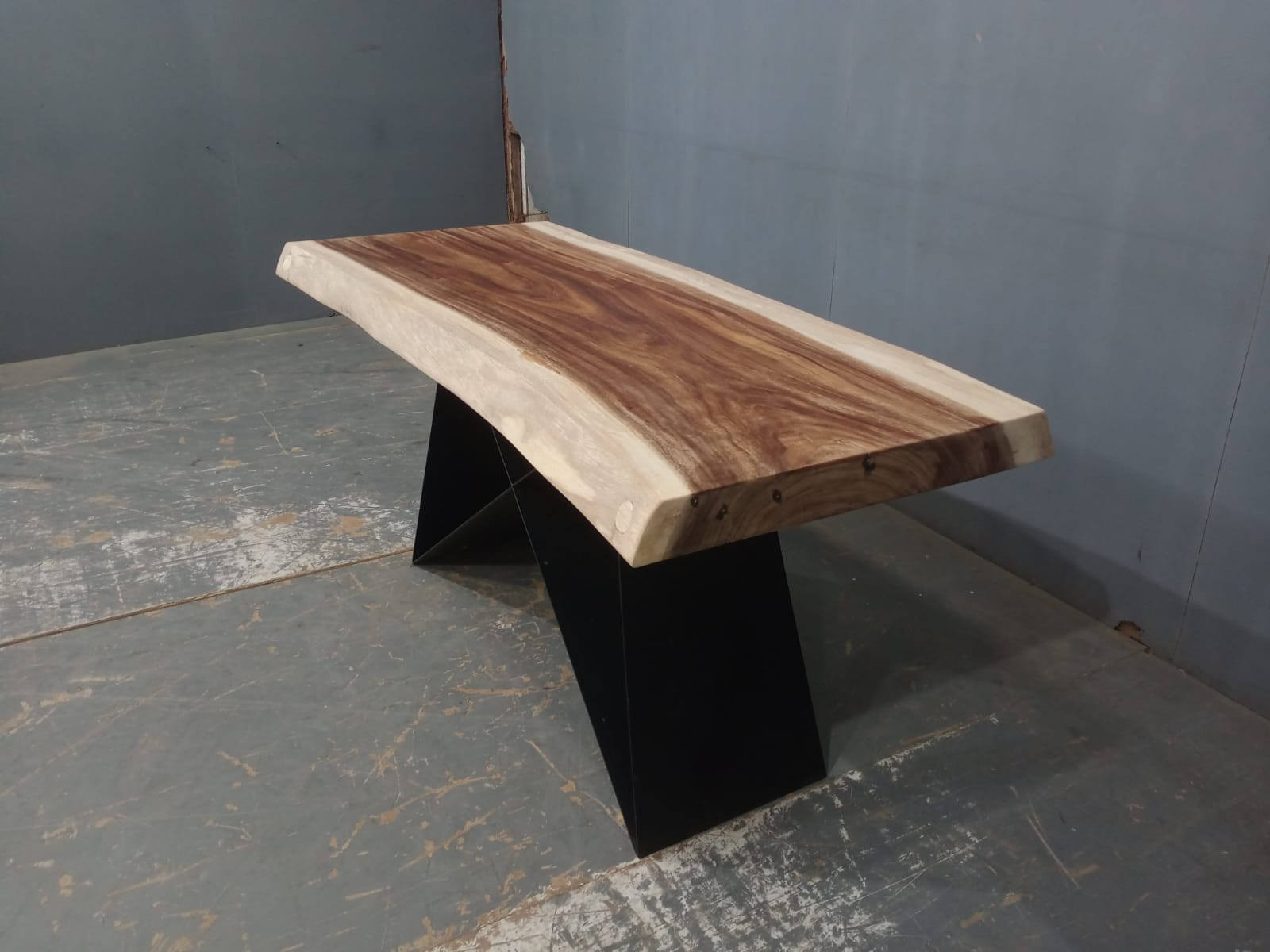 Live Edge Tables