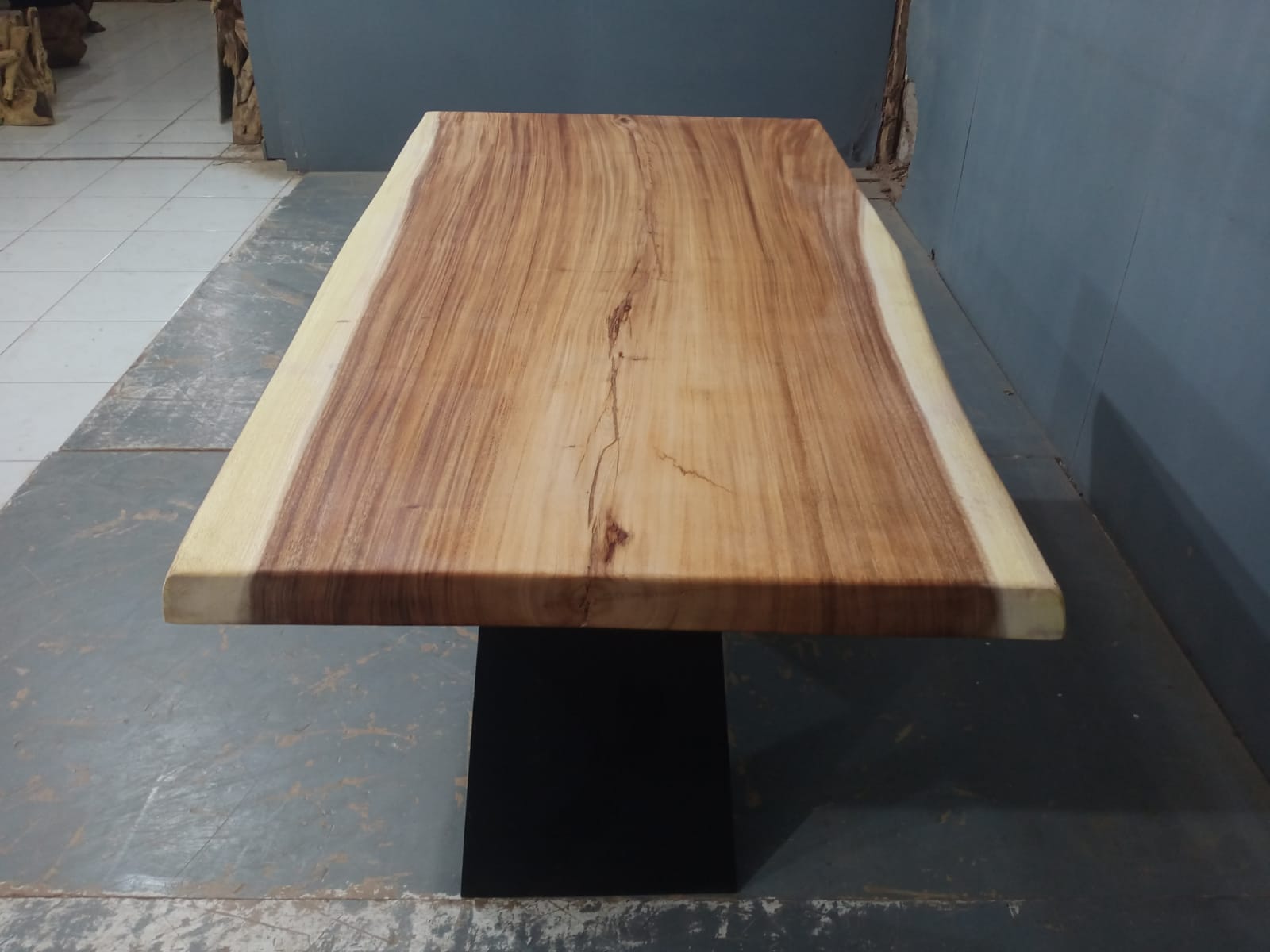 Live Edge Tables