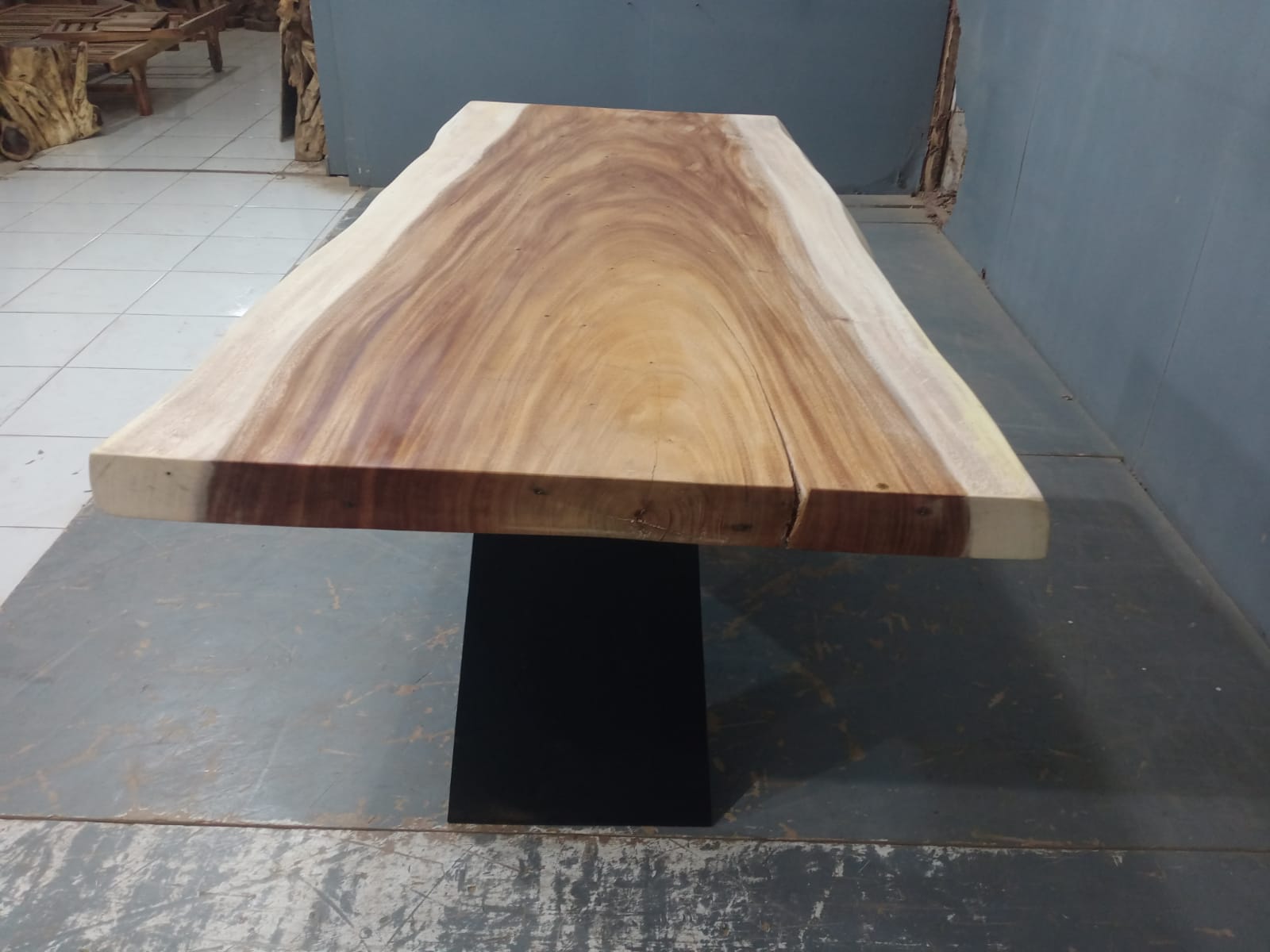 Live Edge Tables