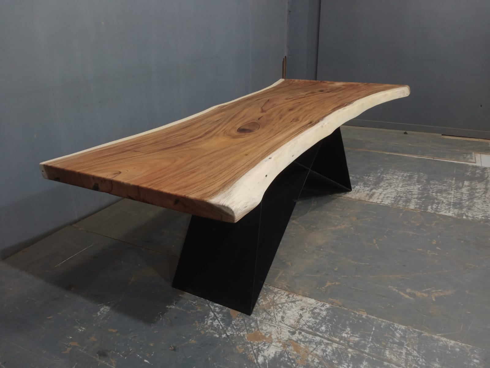 Live Edge Tables