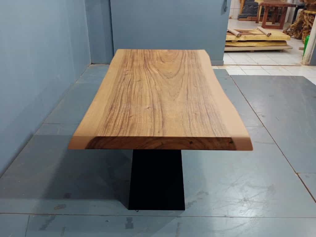 Live Edge Tables