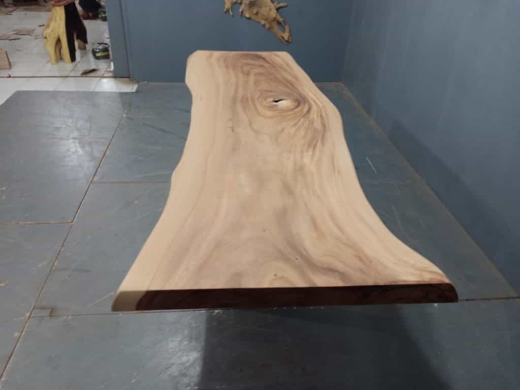 Live Edge Tables