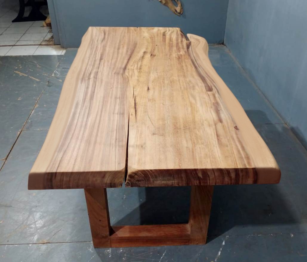 Live Edge Tables