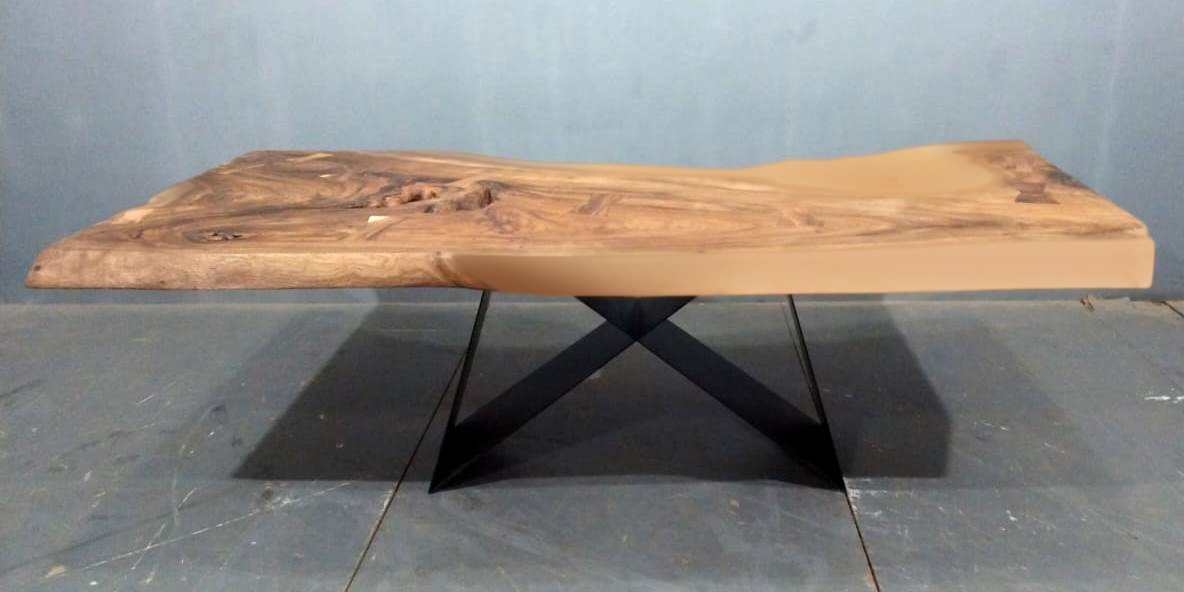 LIVE EDGE TABLES