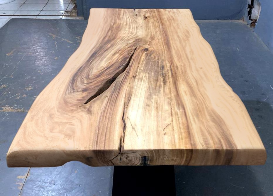LIVE EDGE TABLES