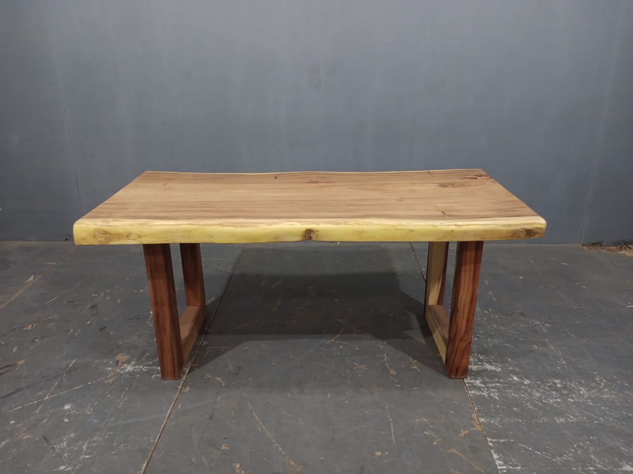 LIVE EDGE TABLES