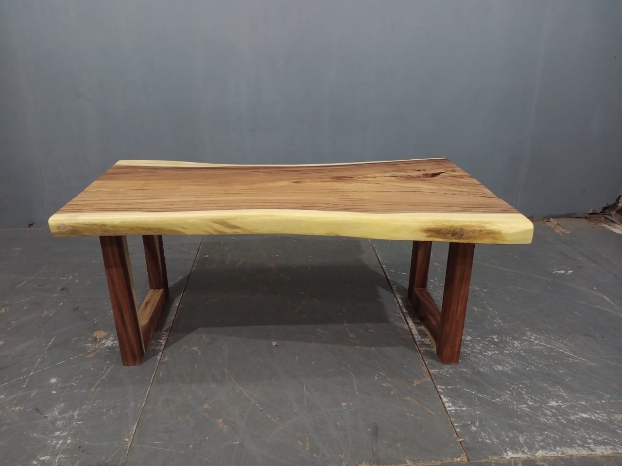 LIVE EDGE TABLES