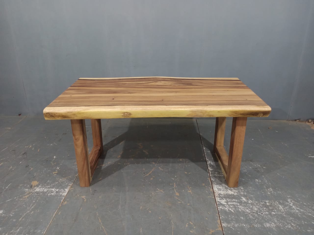 LIVE EDGE TABLES