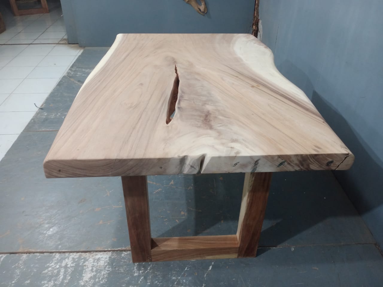 Live Edge Tables