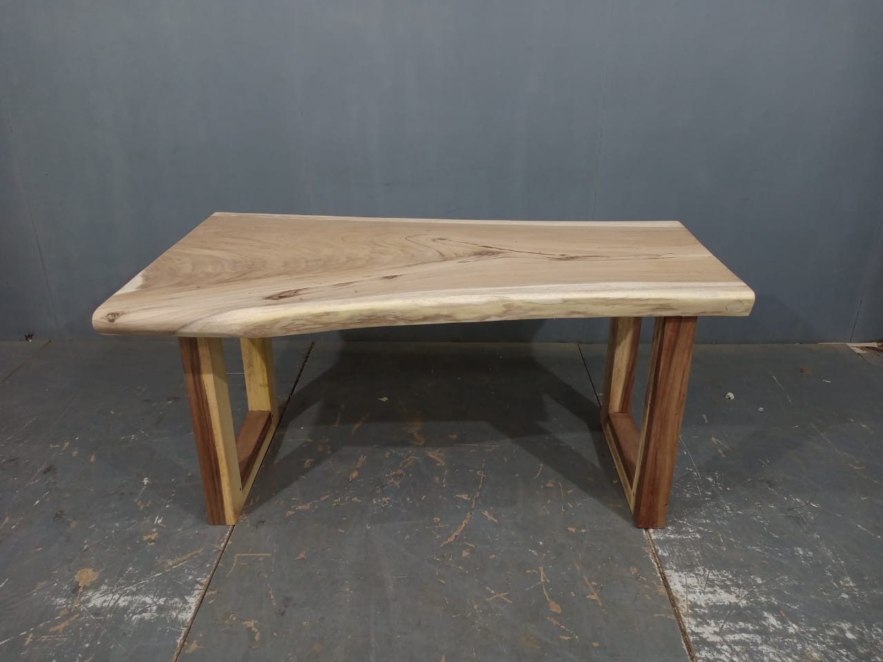 LIVE EDGE TABLES