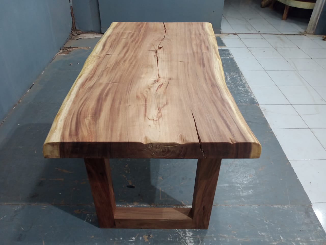 Live Edge Tables