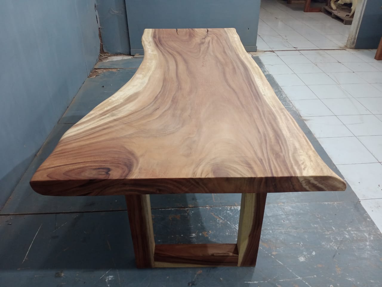 Live Edge Tables
