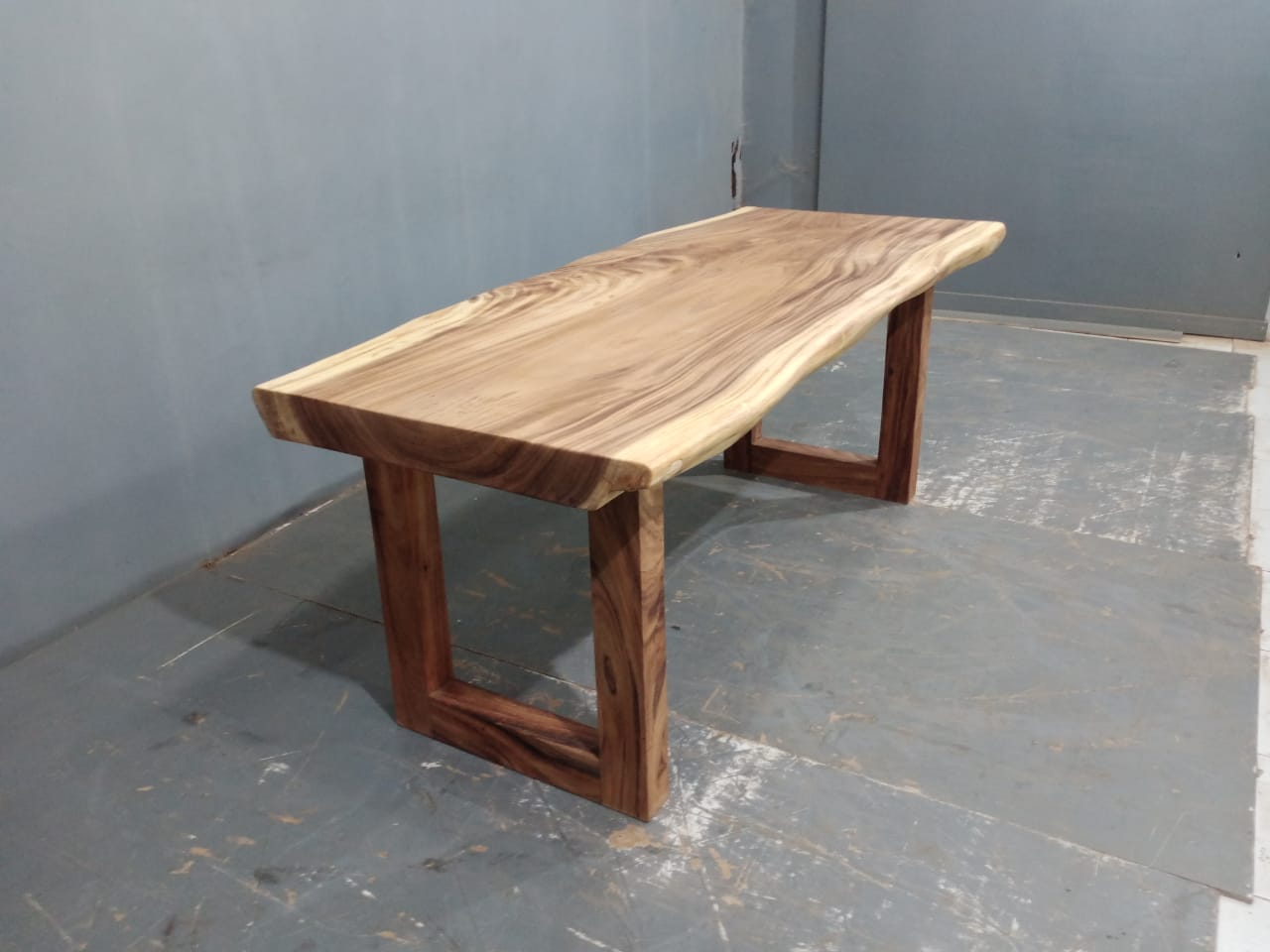 Live Edge Tables