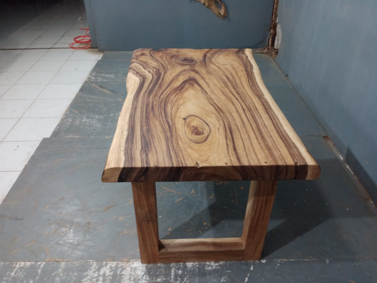 Live Edge Tables