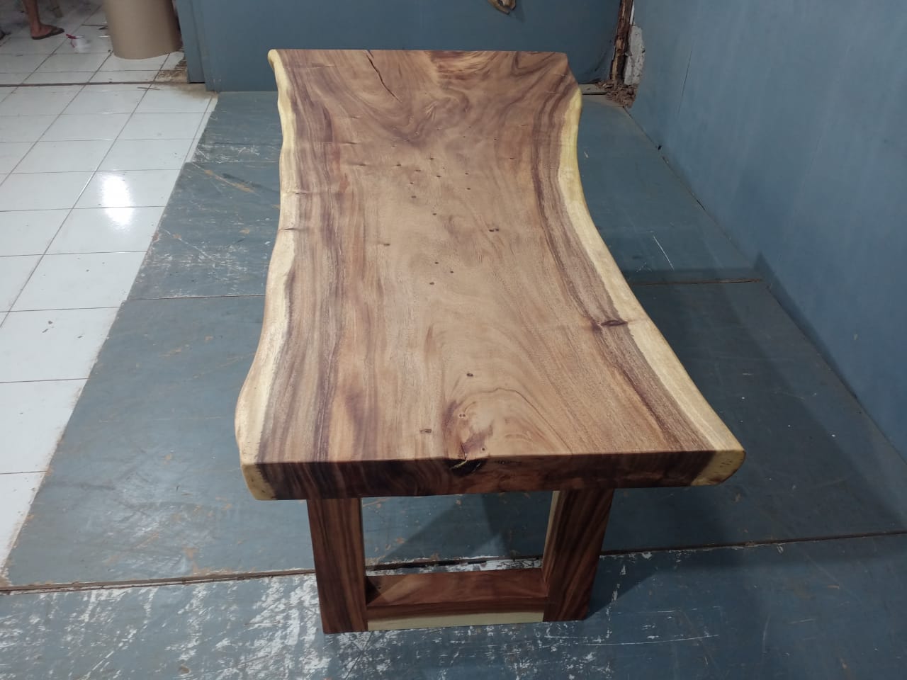 Live Edge Tables
