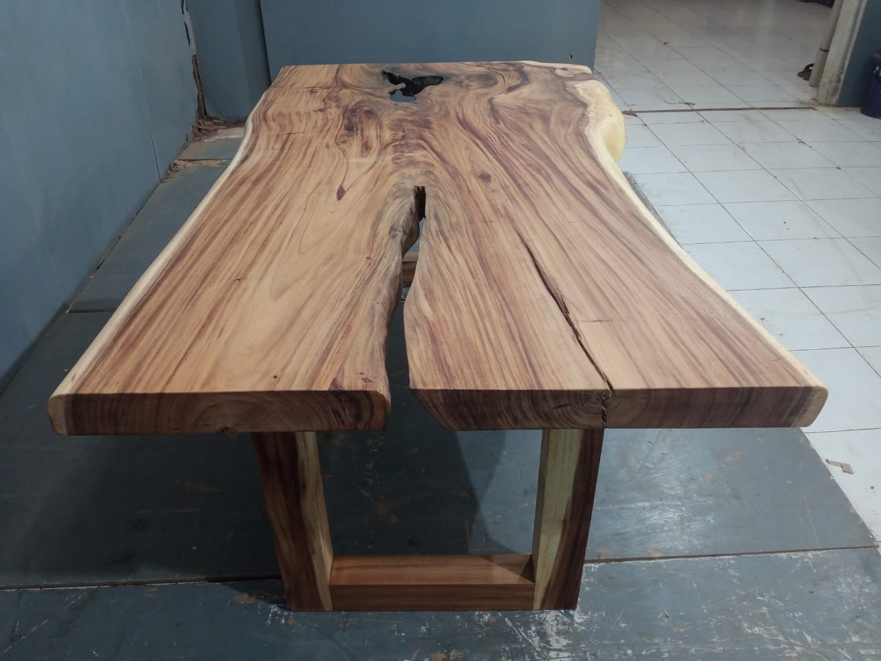 Live Edge Tables