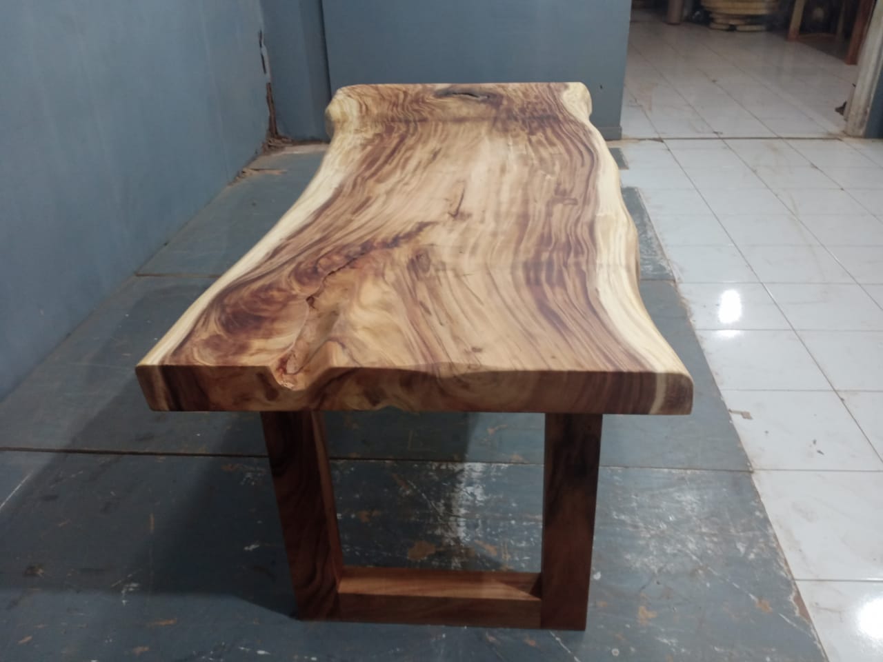 Live Edge Tables