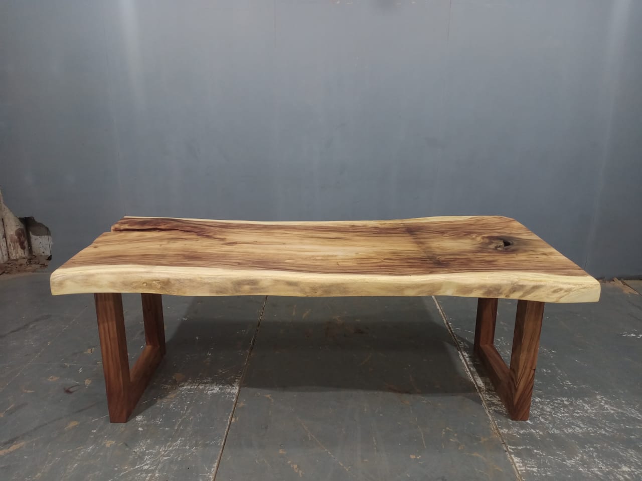 LIVE EDGE TABLES