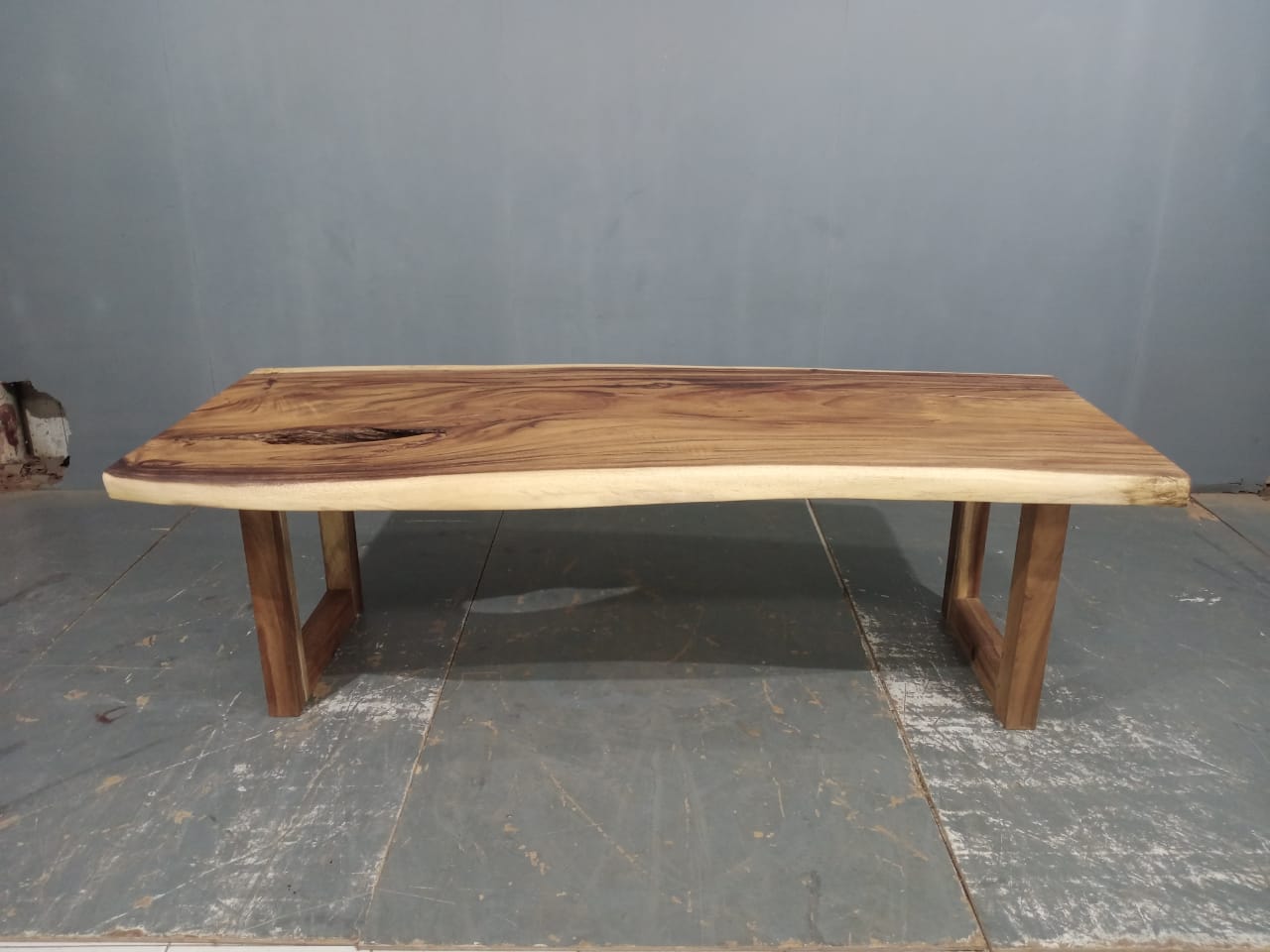 LIVE EDGE TABLES