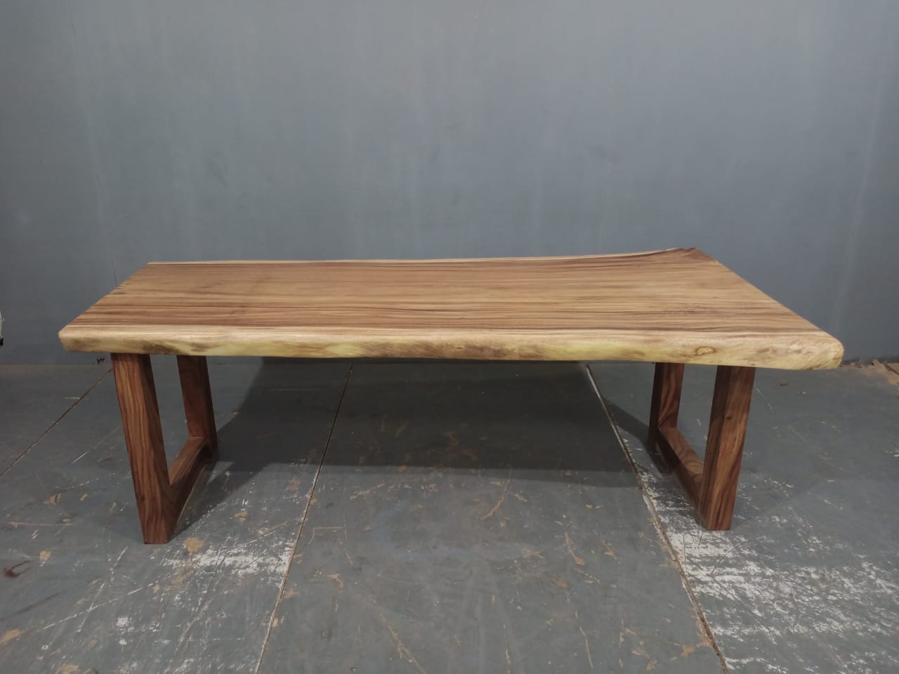 LIVE EDGE TABLES