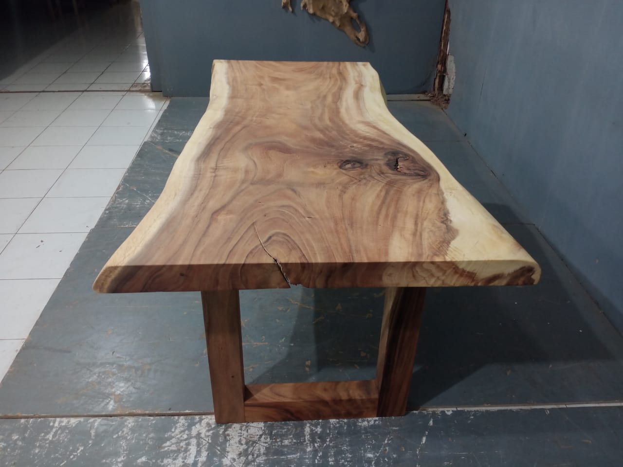 Live Edge Tables