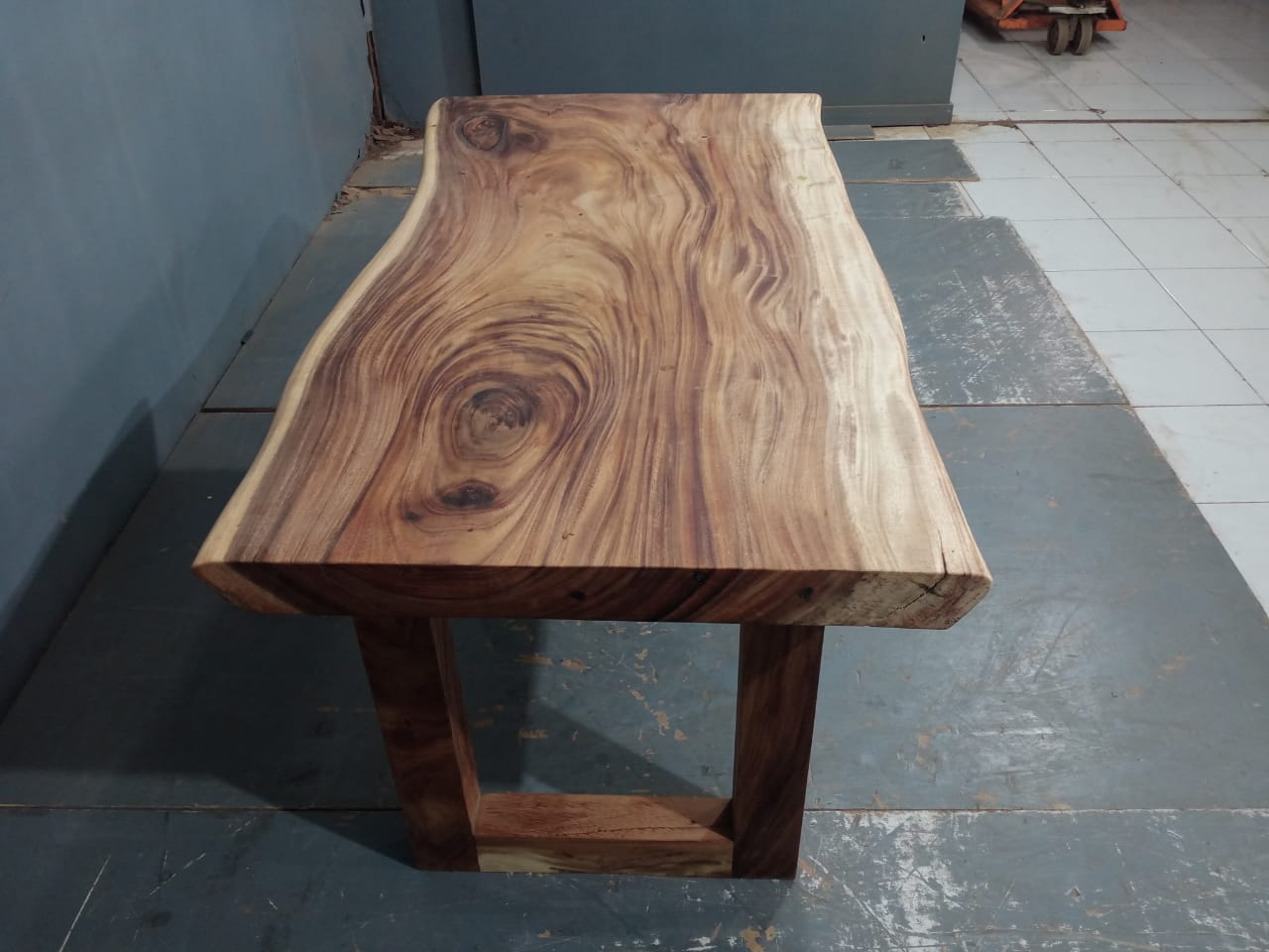 Live Edge Tables