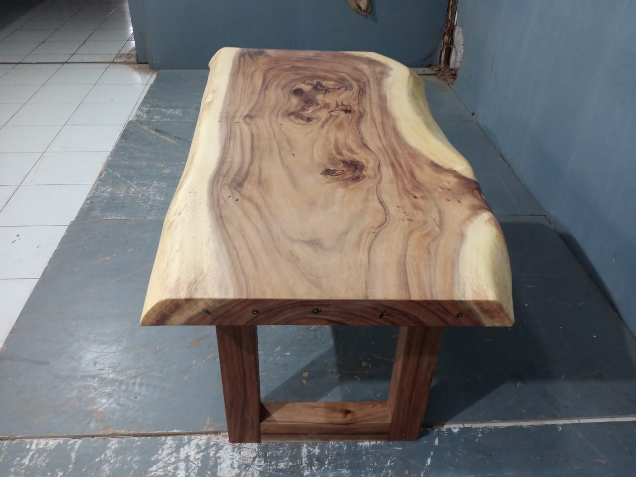 Live Edge Tables
