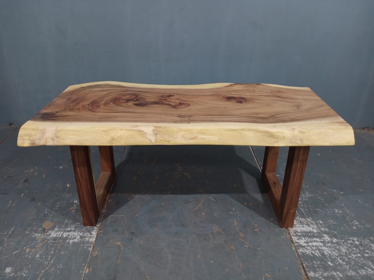 LIVE EDGE TABLES