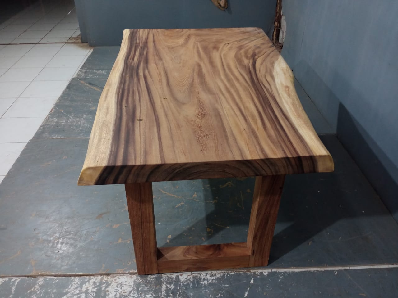 Live Edge Tables