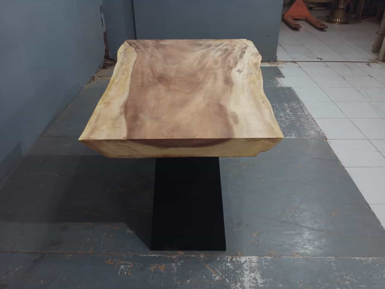 Live Edge Tables