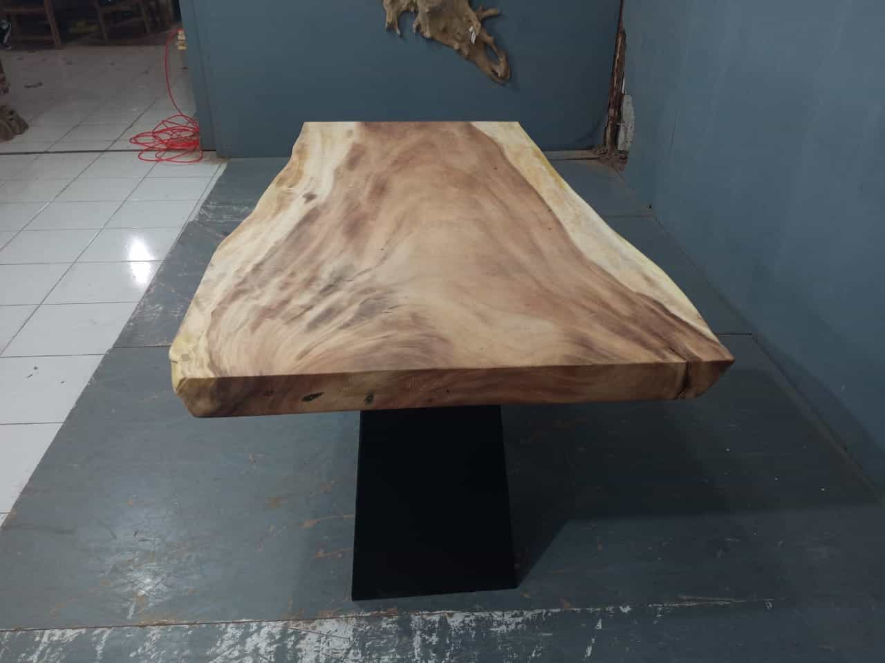 Live Edge Tables